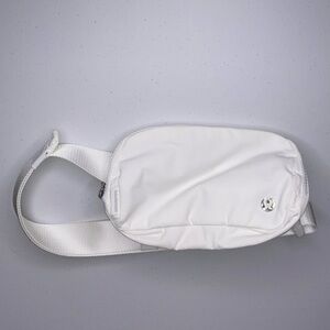 lululemon athletica White Everywhere Belt Bag